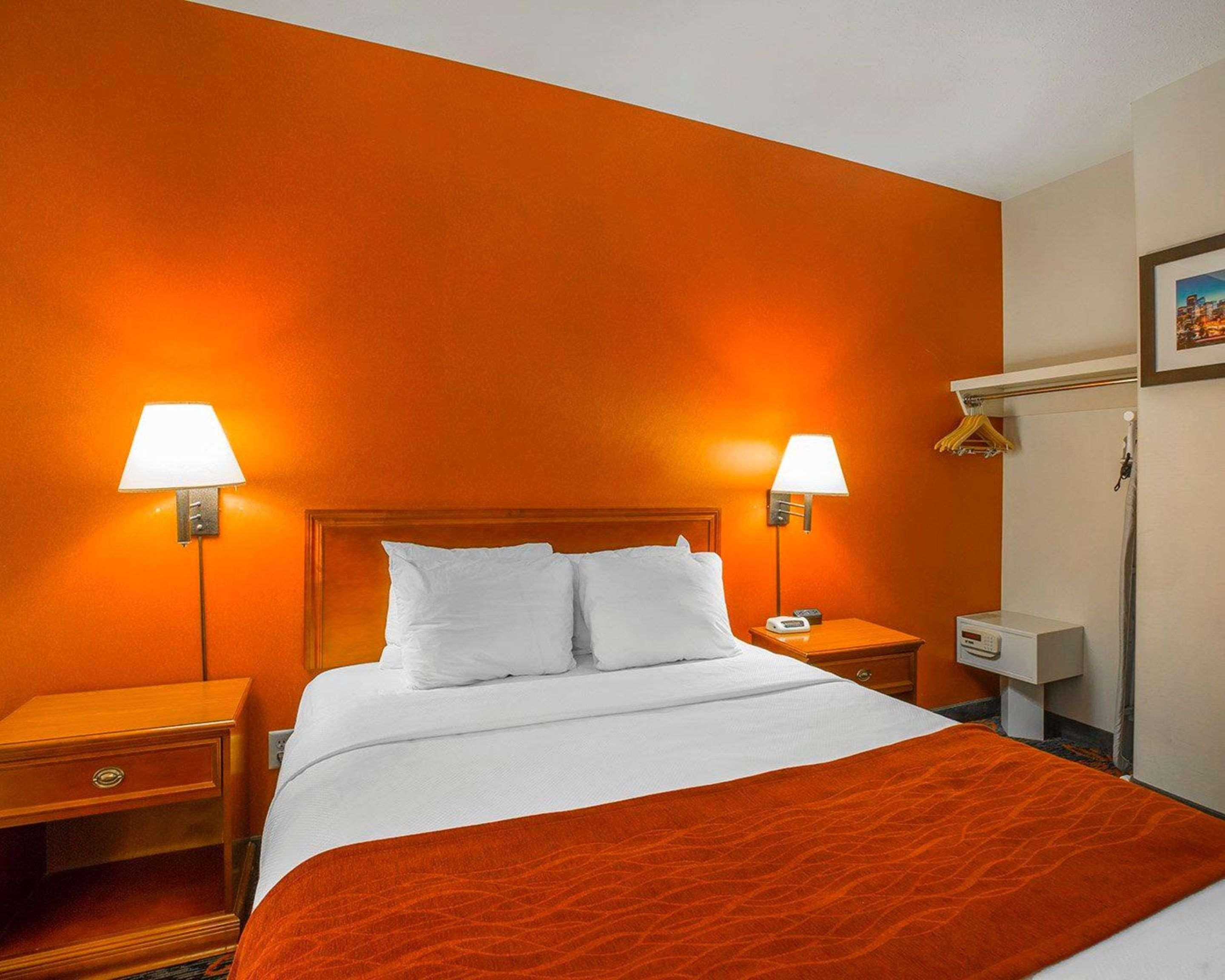 Comfort Inn & Suites University Calgary Ngoại thất bức ảnh