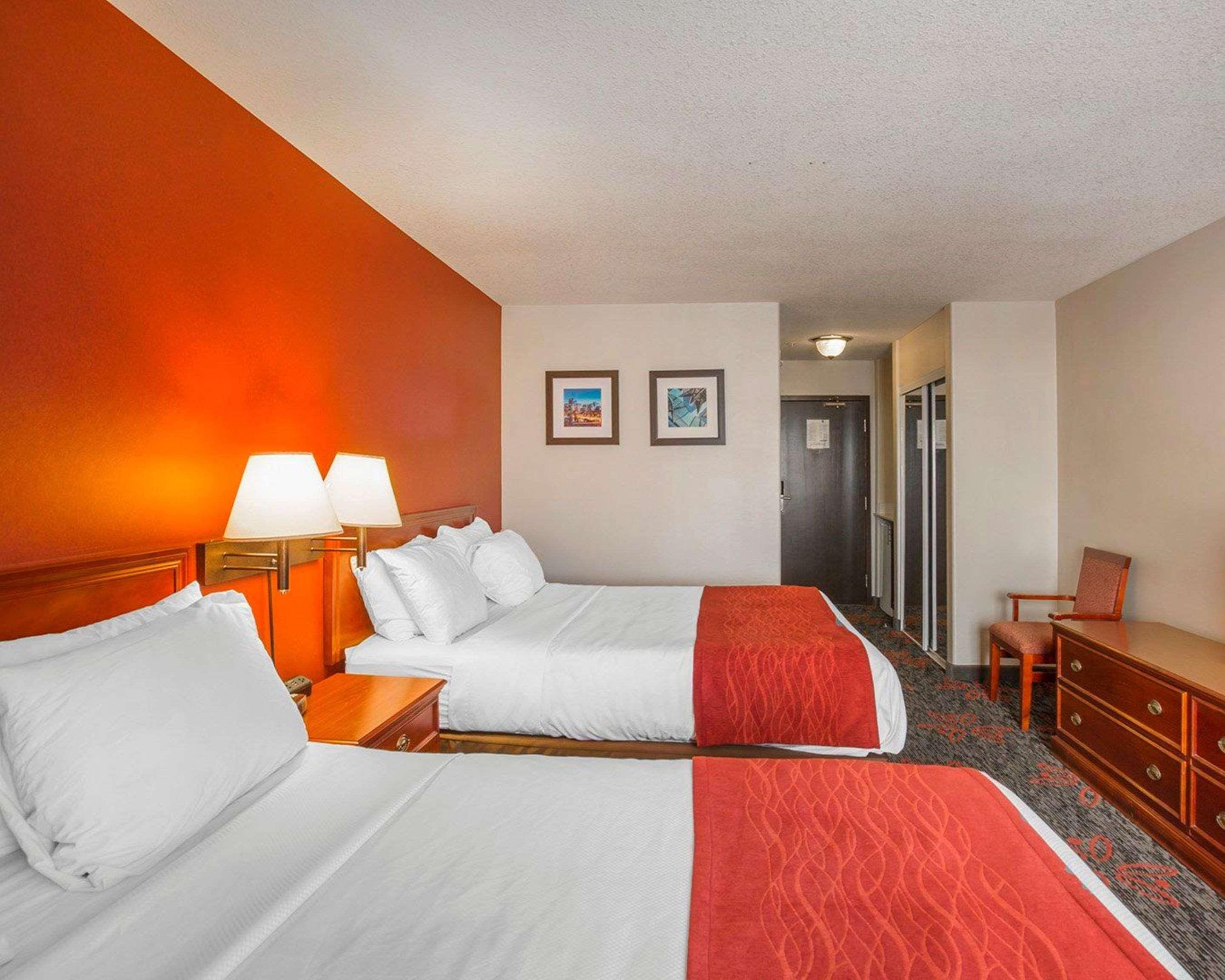 Comfort Inn & Suites University Calgary Ngoại thất bức ảnh