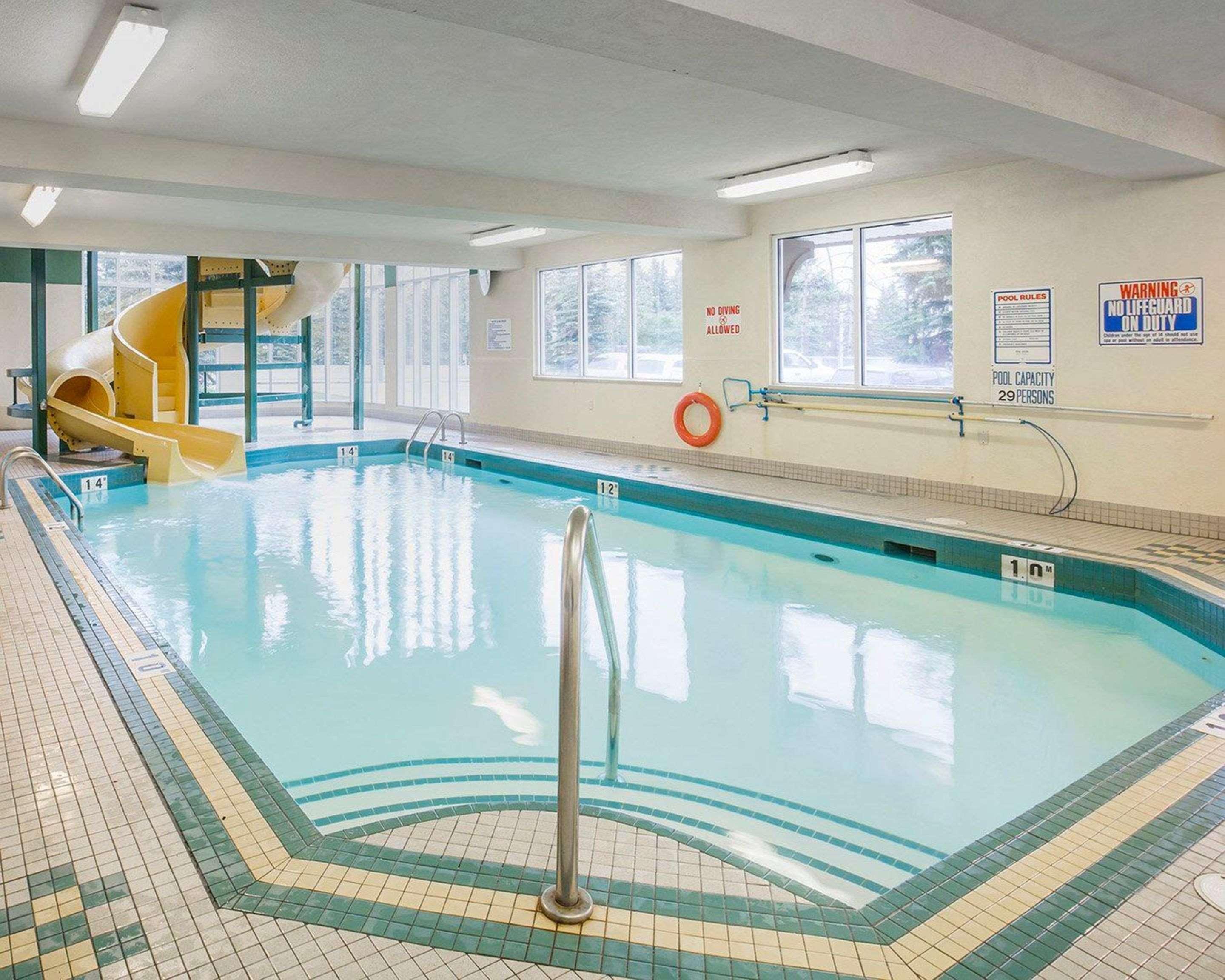 Comfort Inn & Suites University Calgary Ngoại thất bức ảnh