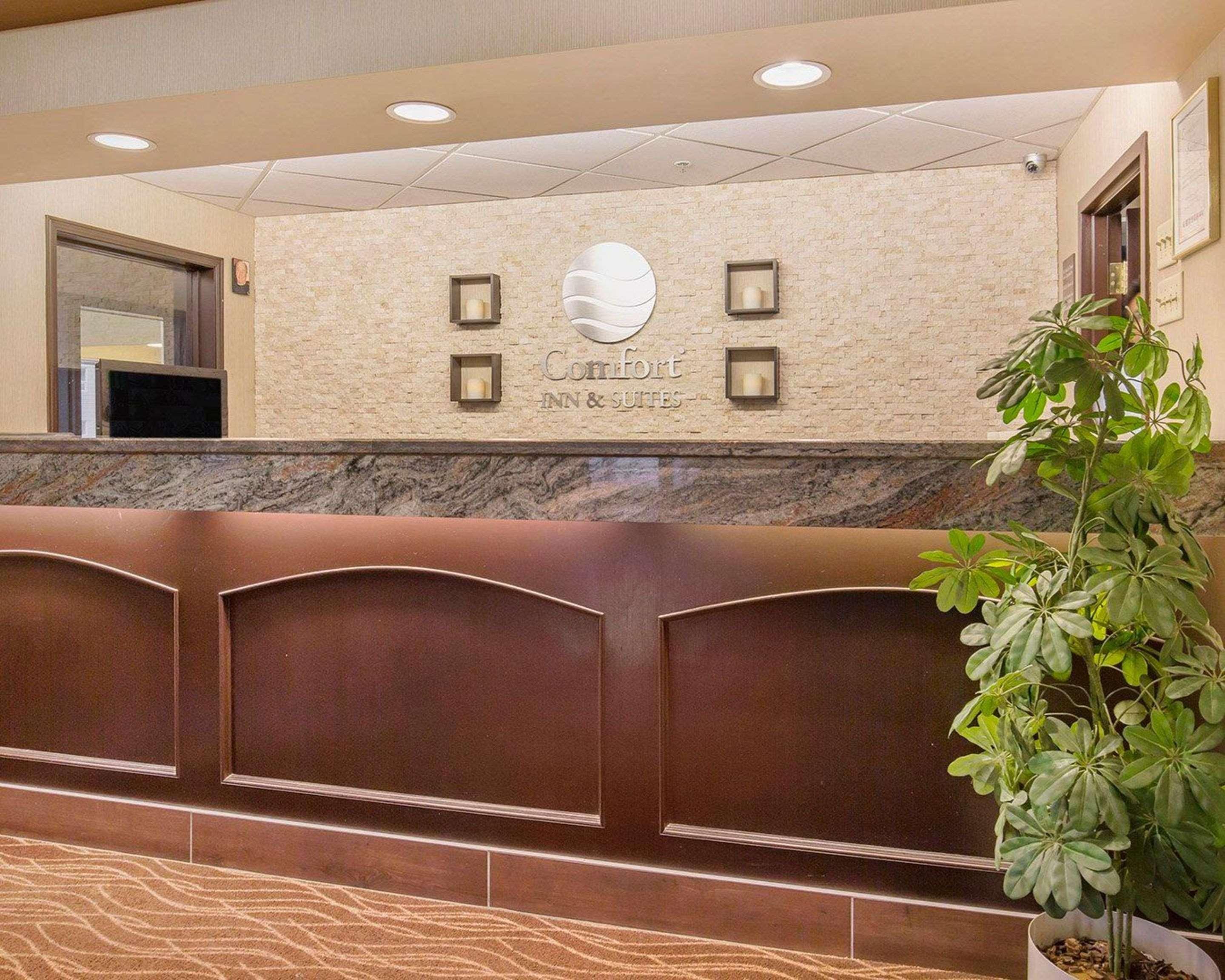Comfort Inn & Suites University Calgary Ngoại thất bức ảnh