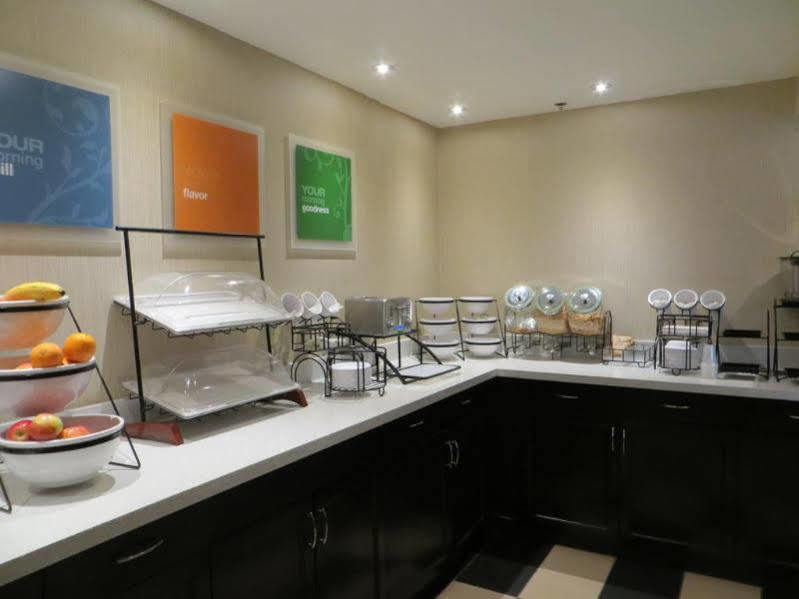 Comfort Inn & Suites University Calgary Ngoại thất bức ảnh