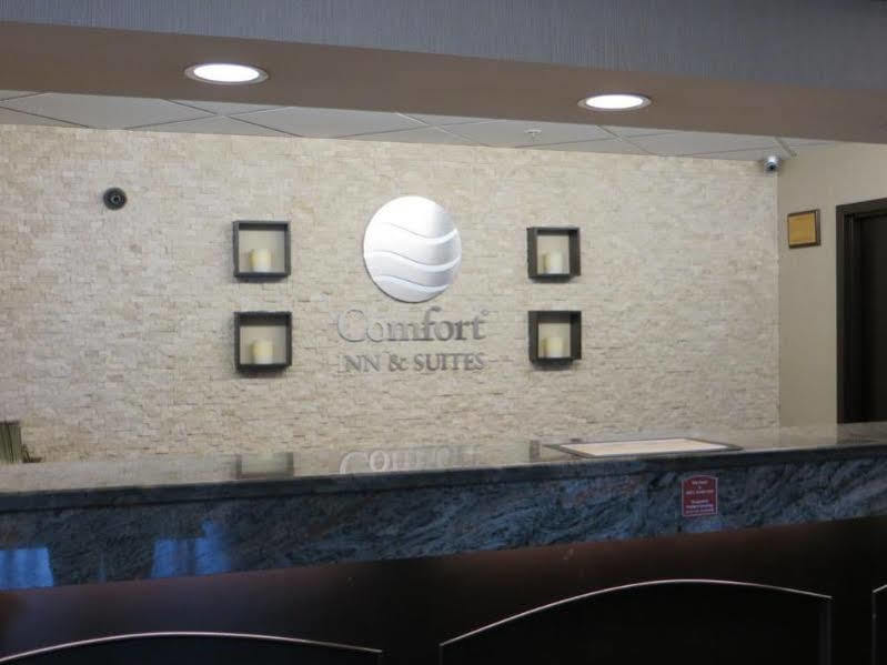 Comfort Inn & Suites University Calgary Ngoại thất bức ảnh
