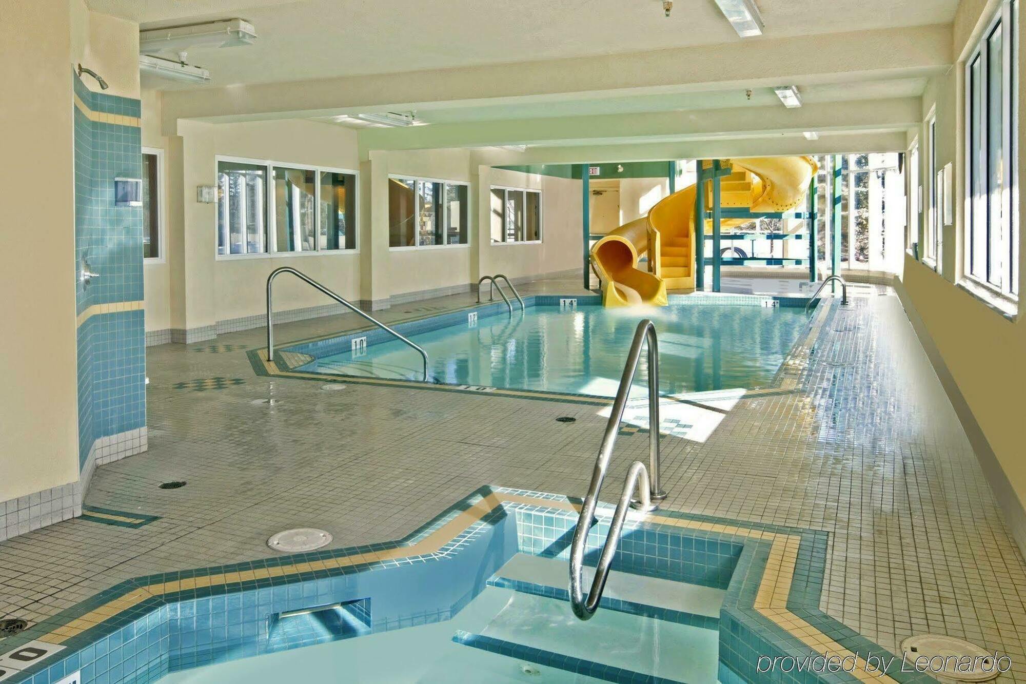 Comfort Inn & Suites University Calgary Ngoại thất bức ảnh